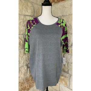 Lularoe Women’s Irma Short Sleeve Tee Shirt Vampire Halloween Size XS NWT